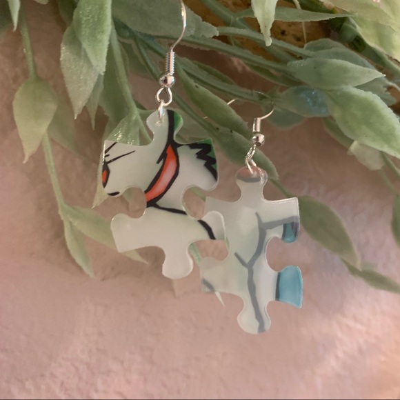 Handmade plastic puzzle earrings - Picture 6 of 10